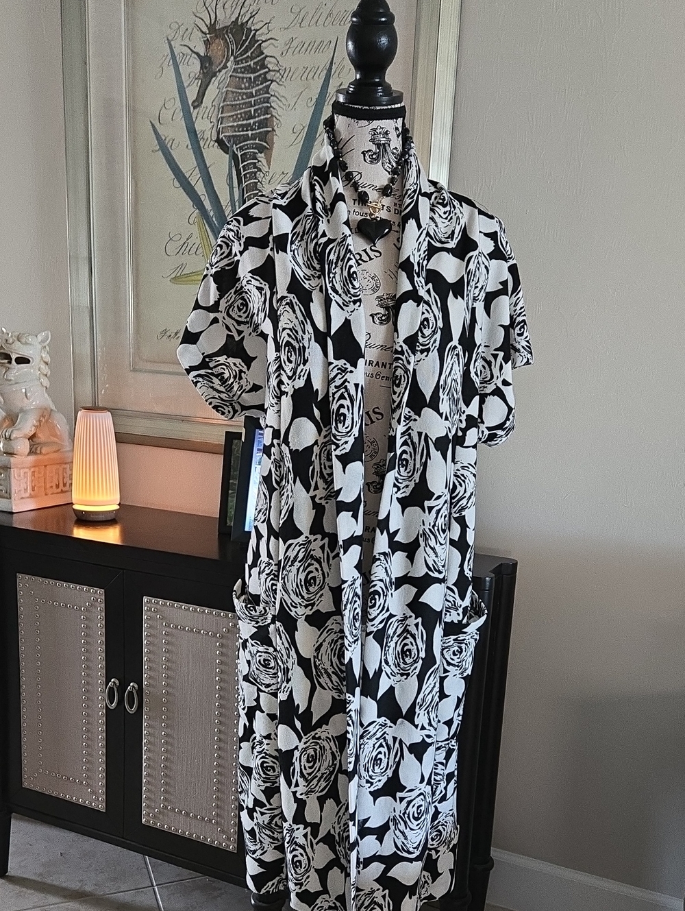 Rapz Canada Knit Sweater Duster With Pockets Camelia Rose Black White